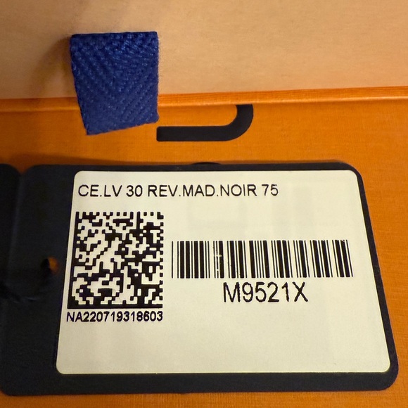 🤎🖤 LV reversible belt - pristine - Picture 3 of 10